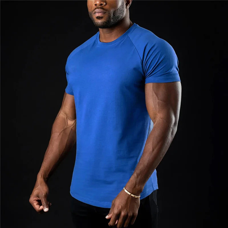 Men's Basic Fitness T-shirt - Slim Fit