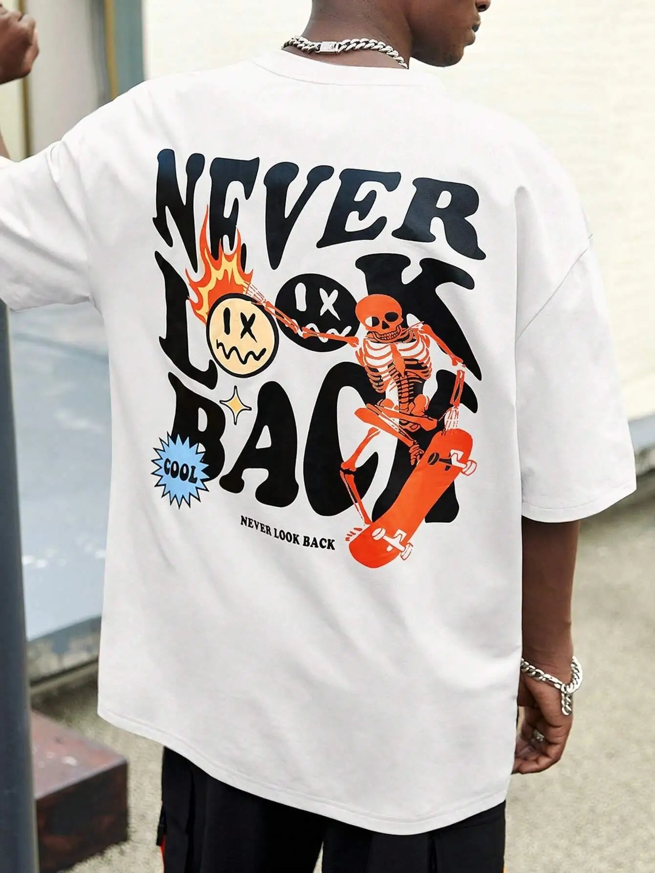 "Never Look Back" Street Print Men's T-Shirt