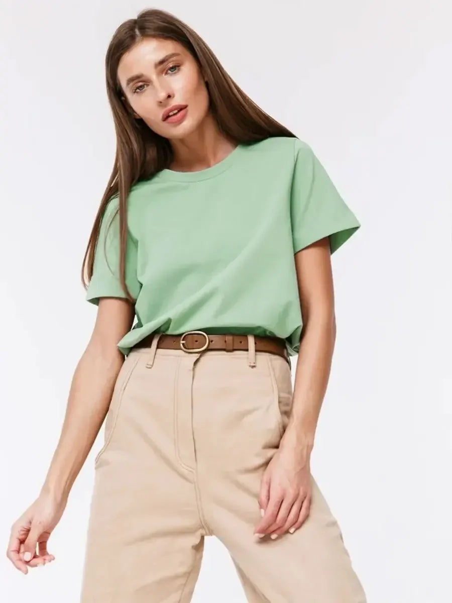 Women's solid color T-shirt - loose fit